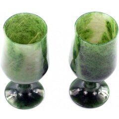 Винный фужер из зелёного нефрита