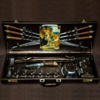 Подарочный набор для пикника «Лев» в кожаном чемодане