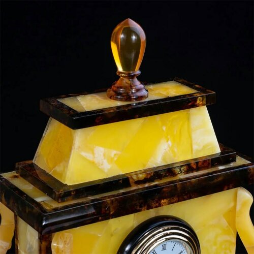 Настольные часы из янтаря «STATUS» для рабочего стола