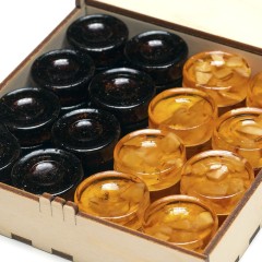 Фишки игральные «Нарды шашки» из янтаря коньячного и медового цвета