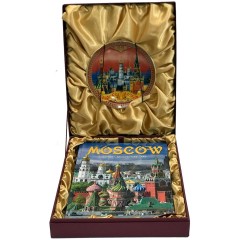 Подарочная книга с сувенирной тарелкой «Moscow» — уникальные издания на английском и других языках