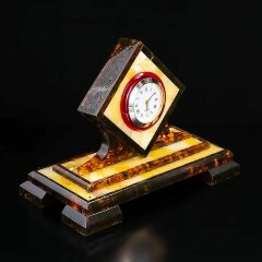 Настольные часы из янтаря «Ромб» для рабочего стола