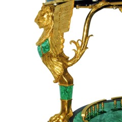 Столик интерьерный «Антик» из натурального малахита для дома