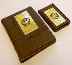 Набор «Ежедневник гербовый, визитница кожаная»