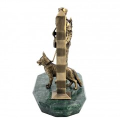 Бронзовая статуэтка «Пограничник с собакой» на камне (змеевик)