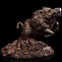 Скульптурная композиция дикого кабана «Крепкий секач» из бронзы в подарок охотнику