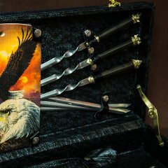 Подарочный набор для пикника «Орёл» в кожаном чемодане