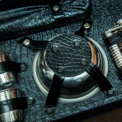 Подарочный набор для пикника «Орёл» в кожаном чемодане