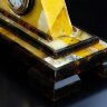 Кабинетные часы из янтаря «Пирамида» для рабочего стола