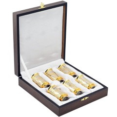 Подарочный бокс с рюмками «Герб России» можно преподнести патриоту Родины на 23 февраля