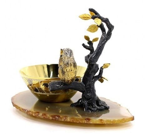 Орешница на камне «Белочка»