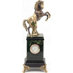 Настольные часы «Конь с попоной» (нефрит, долерит)