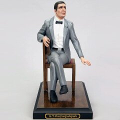 Сувенирная фигурка «Арно Бабаджанян» из искусственного камня