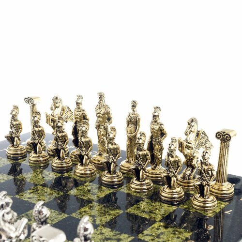 Сувенирные шахматы «Восточные» с бронзовыми фигурами на каменной доске (змеевик)