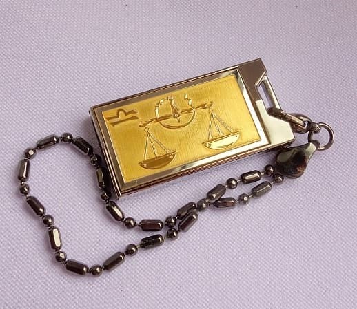 Подарочная флешка Весы