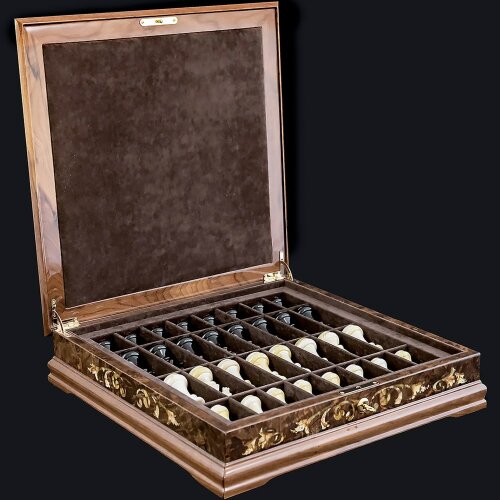 Шахматный ларец «Антик» из корня ореха и янтаря