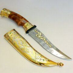 Сувенирный нож «Сокол» с резной фигурой на подставке из яшмы