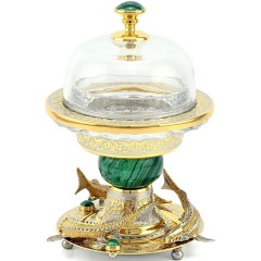 Позолоченная икорница со стеклянной крышкой «Три Осетра» на малахите