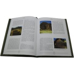 Подарочная книга «Исторические предания Корана» в кожаном переплёте