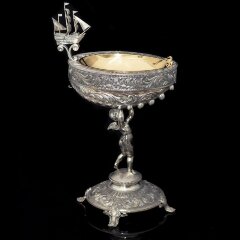 Серебряная икорница «Амур» с морской раковиной Galiotis