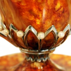 Чайная чашка из янтаря «Императрица» с жемчугом