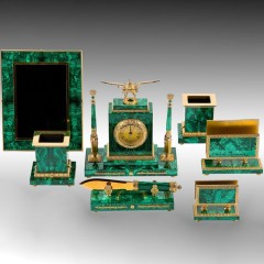 Настольные часы органайзер «Министр» из малахита в подарок руководителю