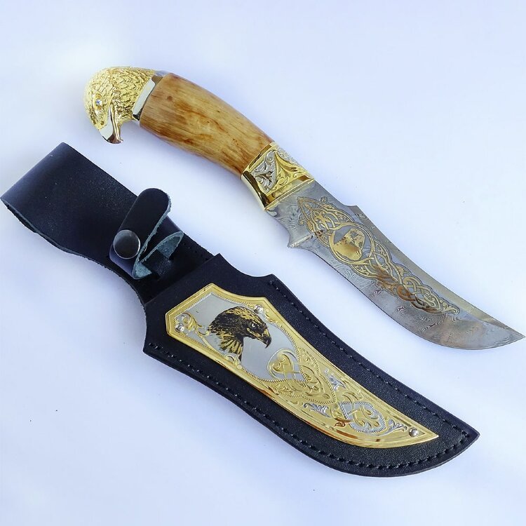 Охотничий нож «Орёл» с дамасским клинком в кожаных ножнах