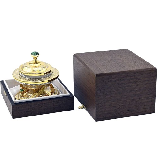 Позолоченная икорница «Три рыбки» станет отличным подарком на свадьбу