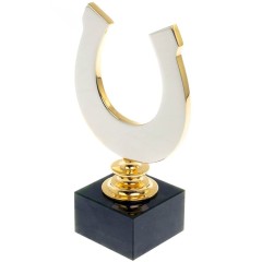 Настольный сувенир «Подкова на счастье» на камне нефрит в подарок родным