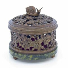 Бронзовая шкатулка «Виноградная лоза»