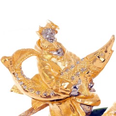 Красивая икорница с ложкой «Дед с осетром» на нефрите — праздничная посуда для сервировки