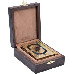 Священная книга «Коран» в подарочном футляре