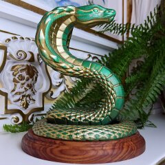Деревянная фигурка «Змея» с росписью — символ Нового 2025 года