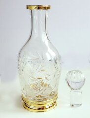 Графин со стопками 