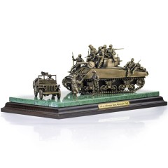 Бронзовая диорама «Лёгкая рота» (Франция 1944 г.)