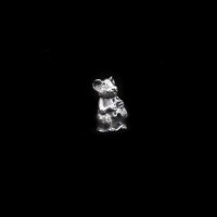 Серебряная фигурка «Мышь с сыром» — талисман на удачу