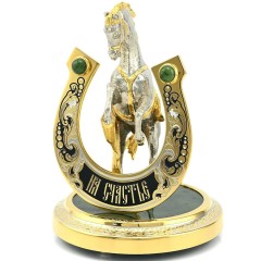 Сувенирная лошадь с подковой «На счастье» на нефрите в подарок для близких на новоселье