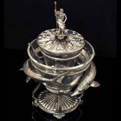 Серебряная икорница «Нептун с осетрами» с сервировочной ложечкой