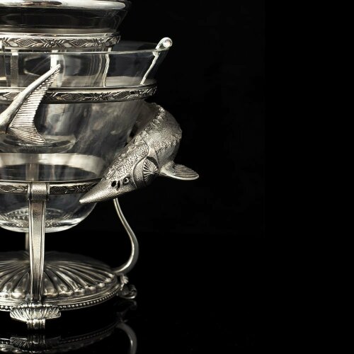 Икорница серебряная 925 пробы «Нептун с осетрами» (в наборе сервировочная ложка)