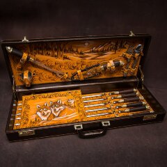 Подарочный набор для пикника «Сибирь» в кожаном чемодане