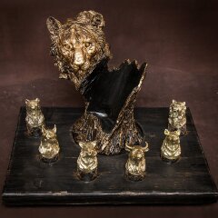 Подставка для бутылки «Тигр» с рюмками перевёртышами