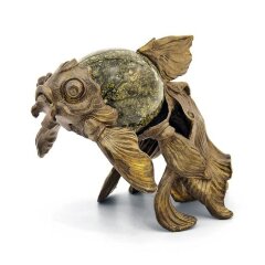 Бронзовая статуэтка «Золотая Рыбка» с природным камнем