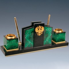 Настольный набор с часами «Консул» из малахита в подарок руководителю