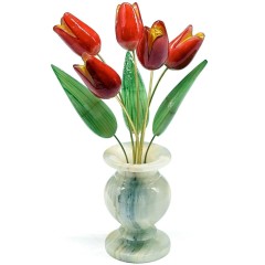 Сувенирный букет цветов «Тюльпаны» — идеи подарков для женщин на 8 марта