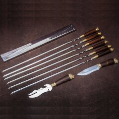 Подарочный набор для пикника «Львы» в кожаном чемодане