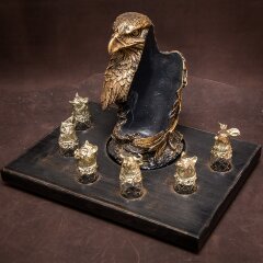 Подставка для бутылки «Орёл» с рюмками перевёртышами