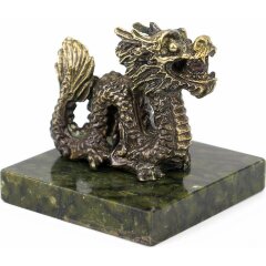 Бронзовая фигурка «Морской дракон» на камне — как символ Нового 2024 года