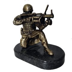Бронзовая статуэтка «Спецназовец с гранатометом» на камне