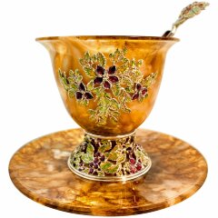 Чайная чашка из янтаря «Колибри»
