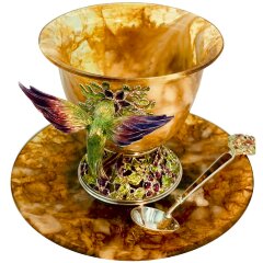 Чайная чашка из янтаря «Колибри»